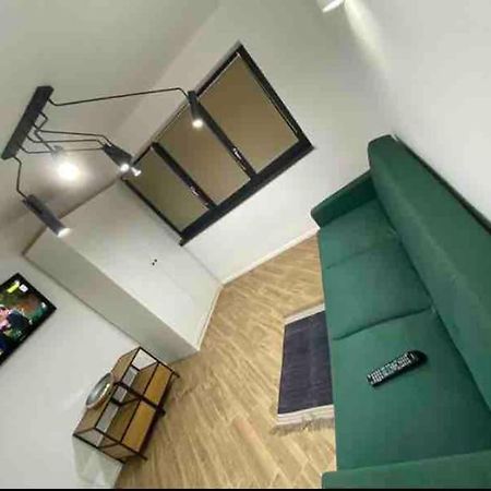 Appartement Enescu Flat à Suceava Extérieur photo
